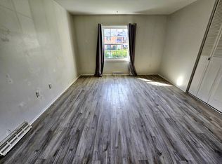 18 Waterfall Rd, Henrico, VA 23228