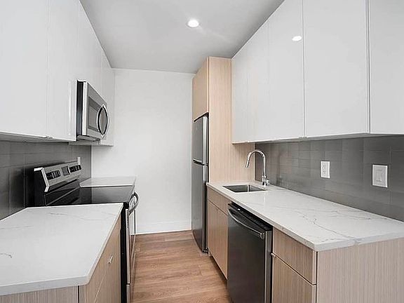 2nd image of 23-33 Astoria Blvd #7E
