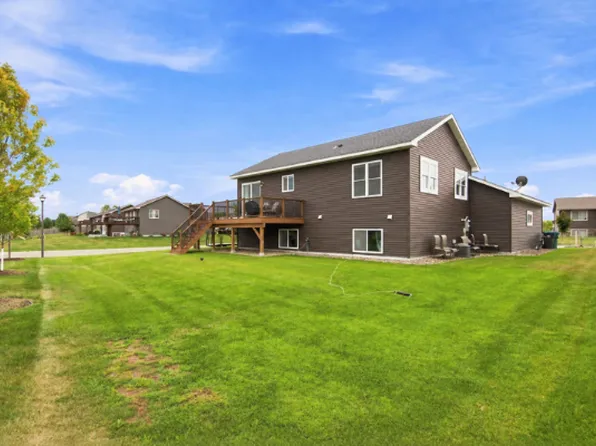 270 Prairie Rd, New Richmond, WI 54017