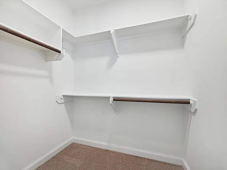 9632 Kings Cross Sta — Photo 24