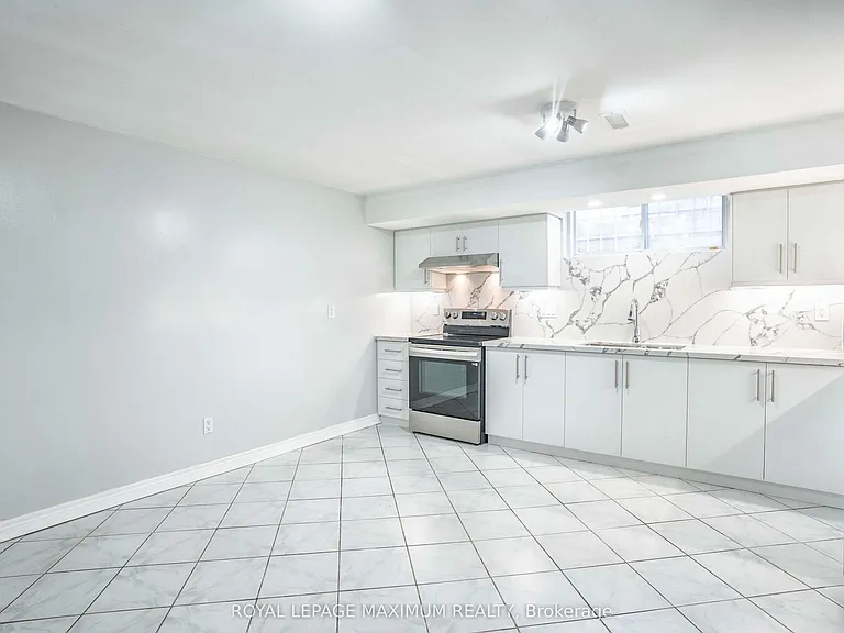 641 Caledonia Rd #BASEMENT — Photo 15