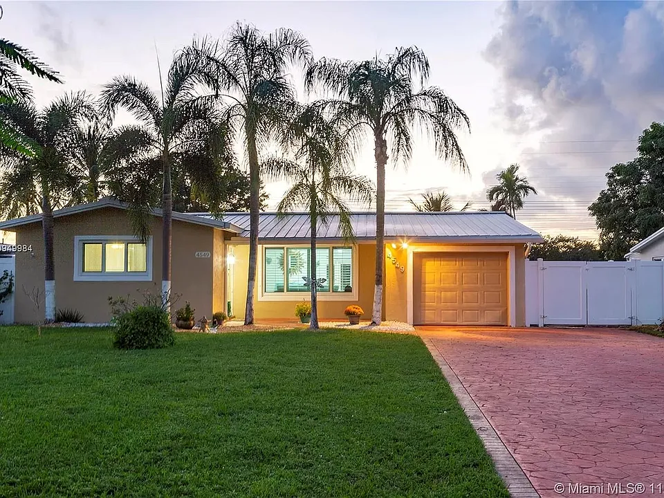 4549 SW 35th Ave