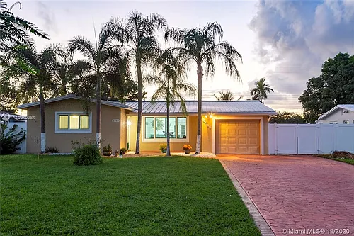 4549 SW 35th Ave Photo 1