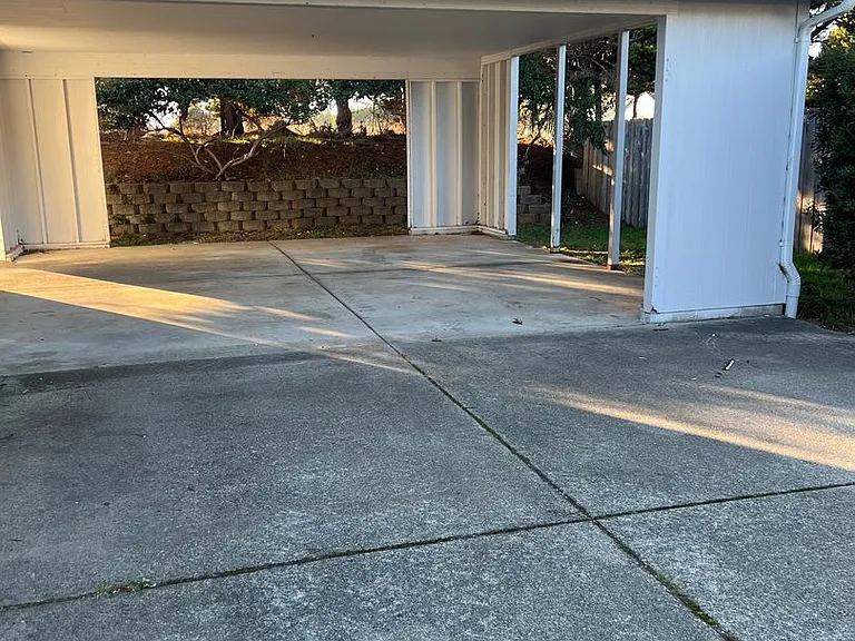 2976 Spinnaker Dr — Photo 15