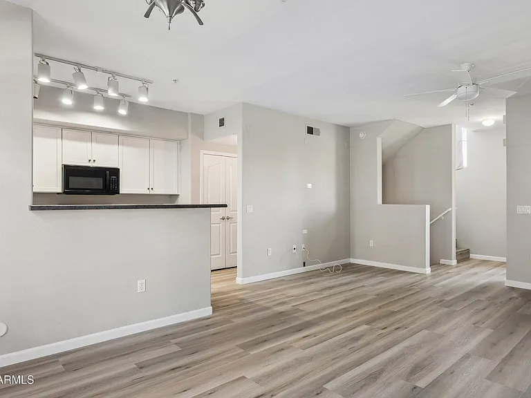 2402 E 5th St #1427 — Photo 1