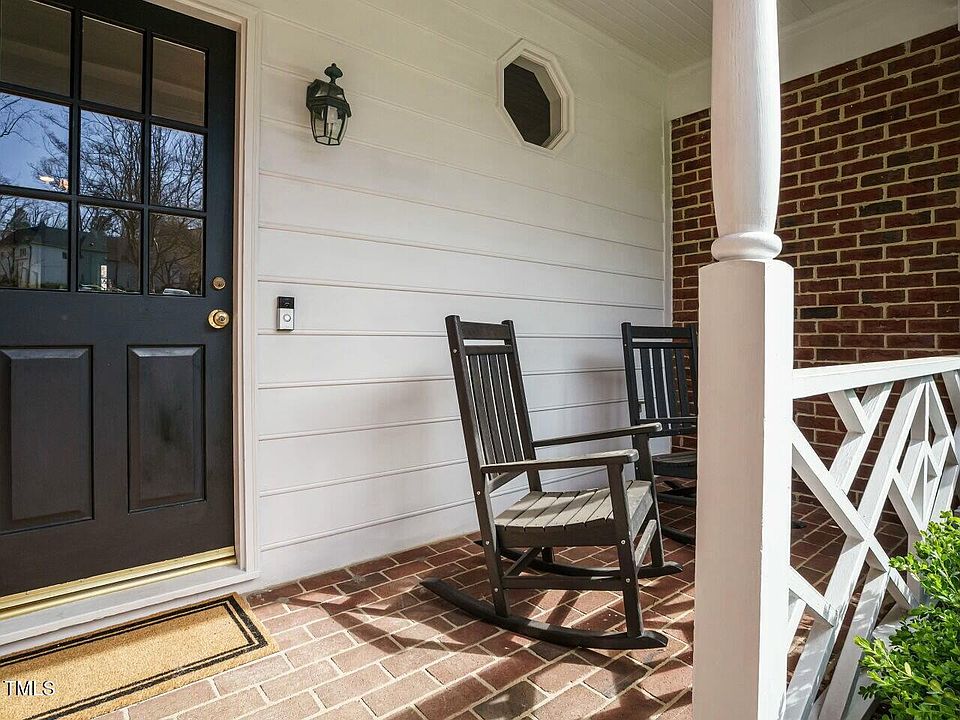 2nd image of 3321 Marblehead Ln