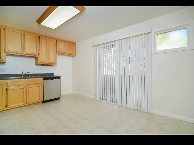 3812 El Camino Ave #3812 — Photo 7