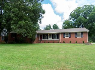 1103 Rockwood Ave, Burlington, NC 27215