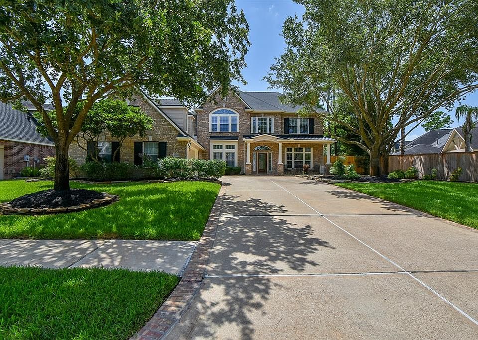 1st image of 16111 Ormonde Crossing Dr