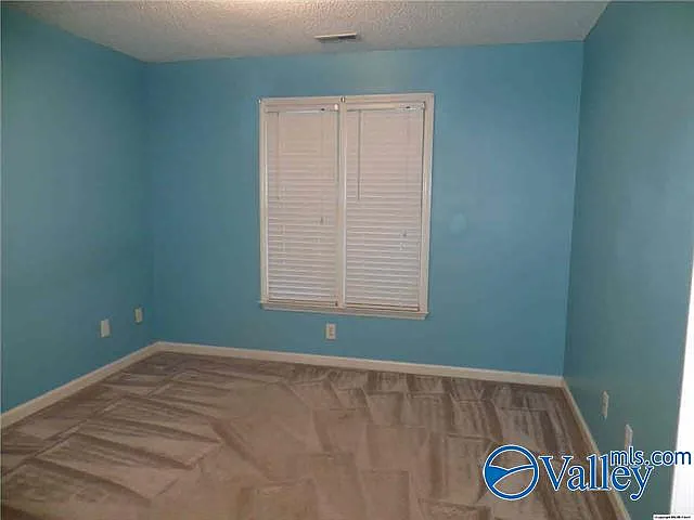 111 Capote Dr — Photo 12