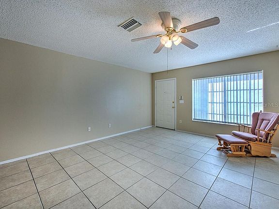 4th image of 1711 Fluorshire Dr