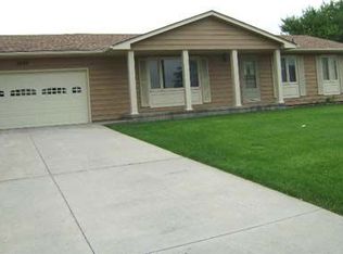 2009 Home St, Hastings, NE 68901