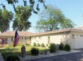 9719 W Hollywood Dr, Oak Harbor, OH 43449