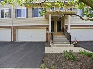1874 Fredericksburg Ln, Aurora, IL 60503