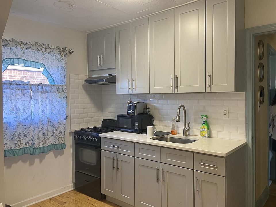 1st image of 6520 166th St Floor 1