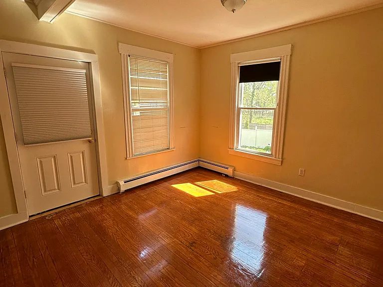 371 Norton St #1-0 — Photo 8