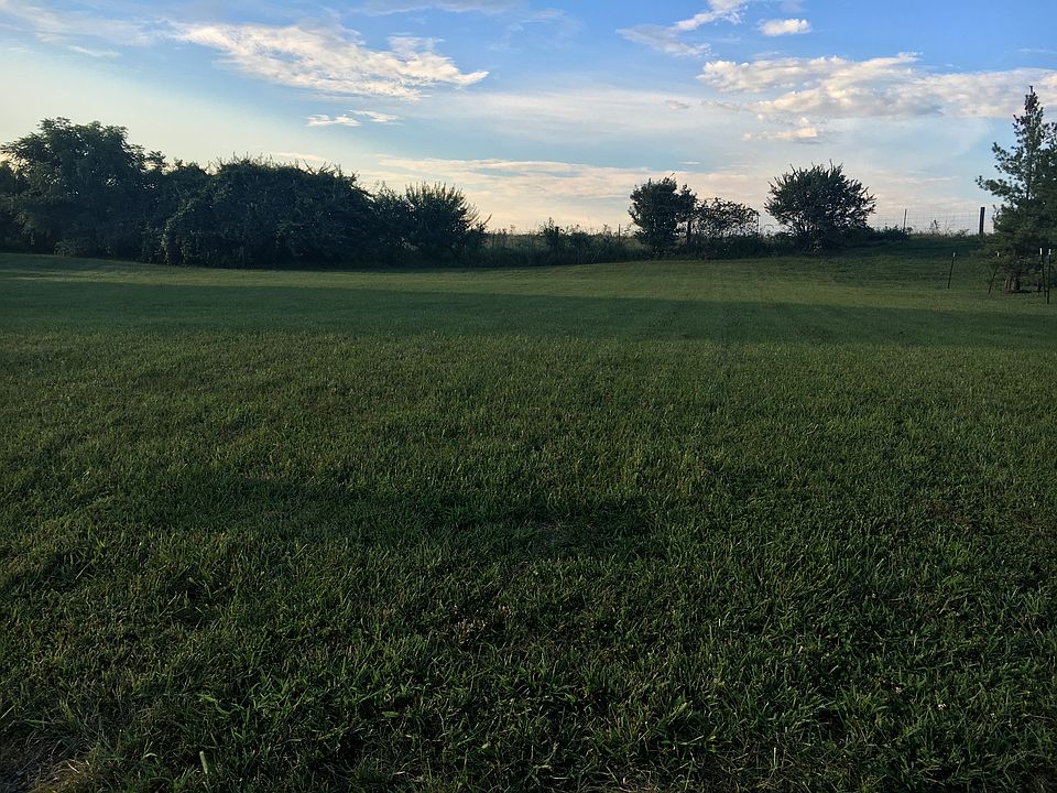 1st image of 1416 Clubhouse Ln