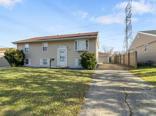 467 Arnold Ave, Romeoville, IL 60446