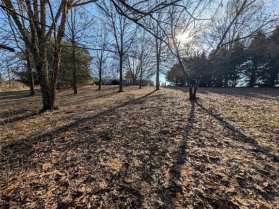 3rd image of 100 Santa Rita Ln