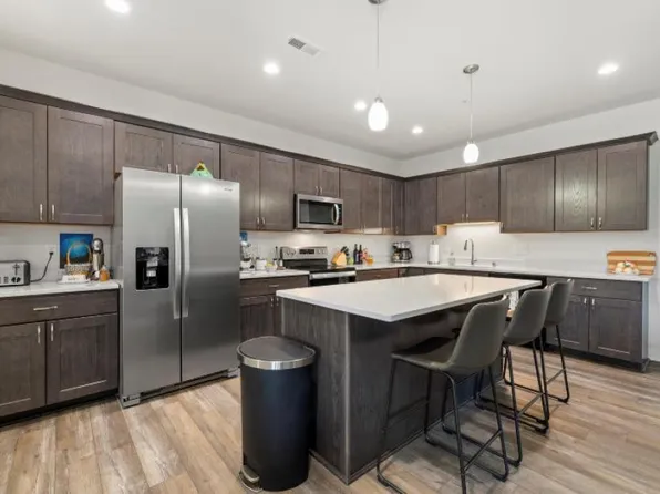 3606 County Road H #204, Franksville, WI 53126