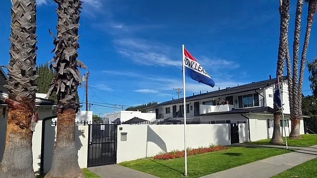 1807 W Sumac Ln #C6 — Photo 16