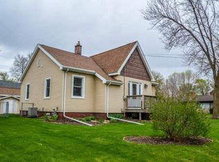 2398 27th St, Moline, IL 61265