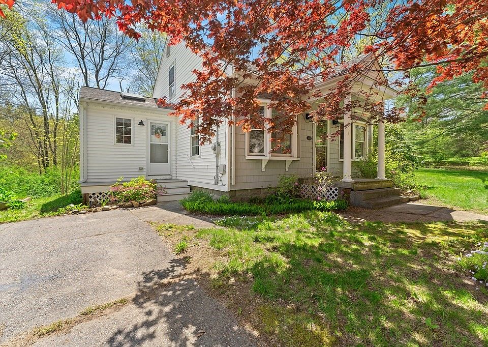 415 Pond St, Uxbridge, MA 01569 Zillow