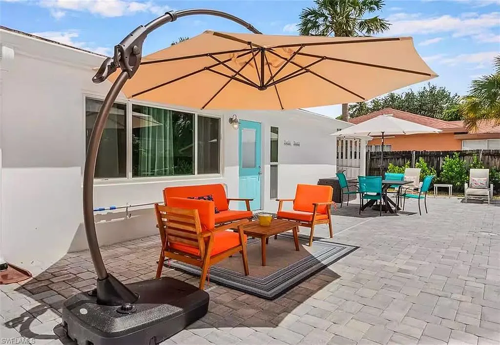 3 bed, 2.0 bath, 1129 sqft, $4,100 — Photo 4