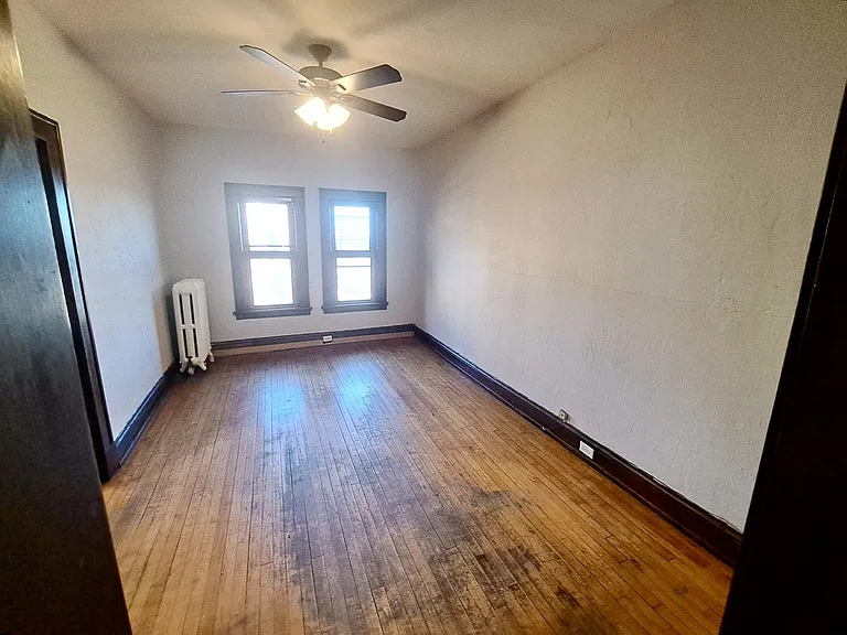 225 Place Apartments — Photo 57