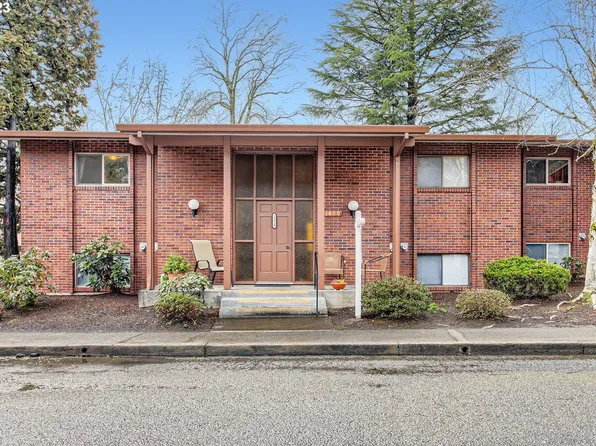 11490 SW Crown Dr Unit 3, King City, OR 97224