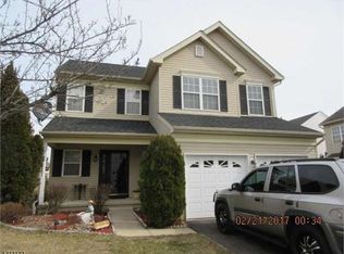 525 Madison Dr, Stewartsville, NJ