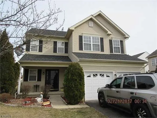525 Madison Dr photo 1