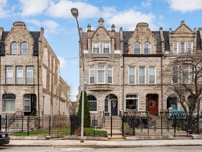 4429 S Berkeley Ave, Chicago, IL, 60653