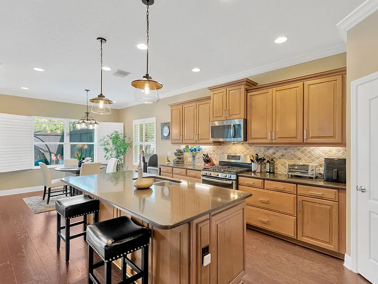 6420 Seasound Dr — Photo 16