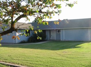 17799 Avenue 280 APT A, Exeter, CA 93221