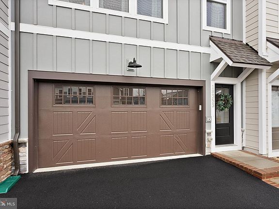 3rd image of 18353 Moss Garden Rd