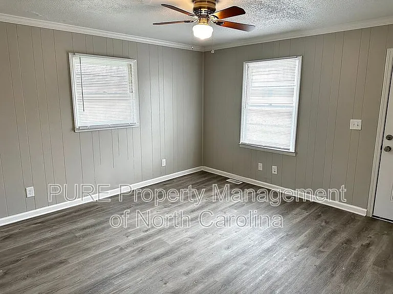 1414 White St — Photo 9
