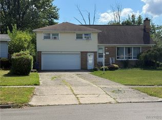 79 Clifford Hts, Amherst, NY 14226