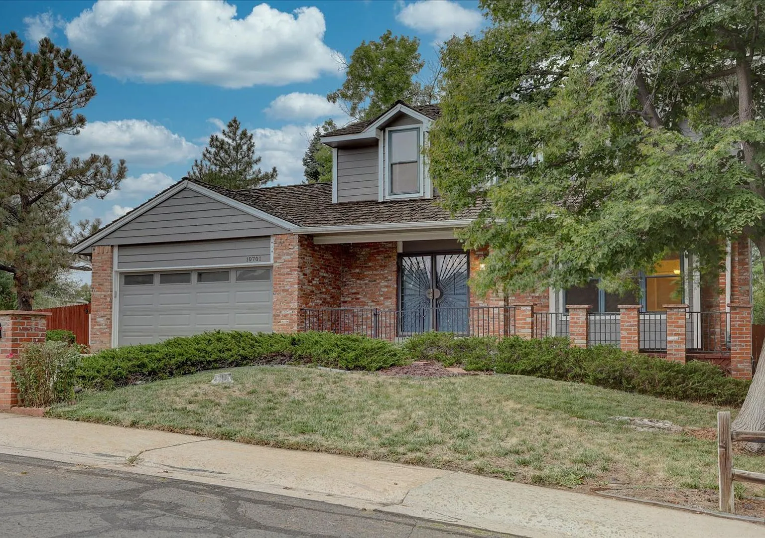Spectacular 4Bed/3.5 Bath on a Large Corner Lot in Westminster! — Photo 3