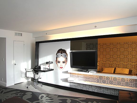 4th image of 1100 West Avenue #307