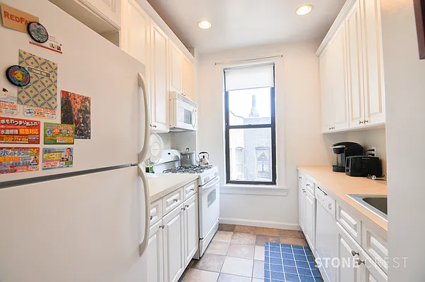 Rented by Stonecrest Realty | media 4