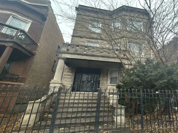 3944 W Gladys Ave, Chicago, IL 60624