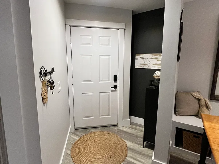 112 Forest Cv — Photo 1