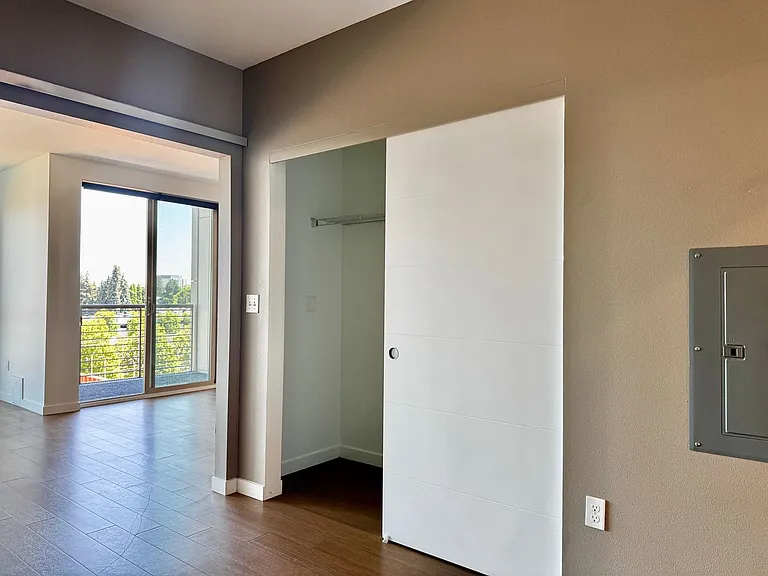 Overlook Park Apartments — Photo 18