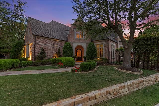 1st image of 6095 Arboretum Dr