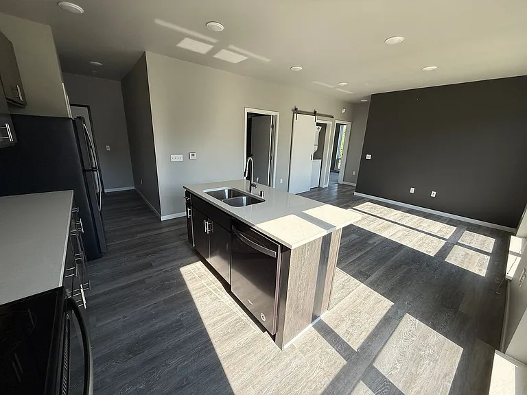 5th Street Lofts — Photo 84