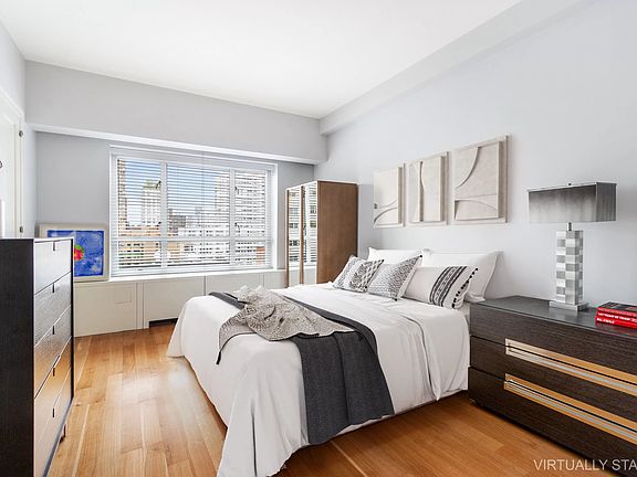 3rd image of 200 E 66th St APT B2006