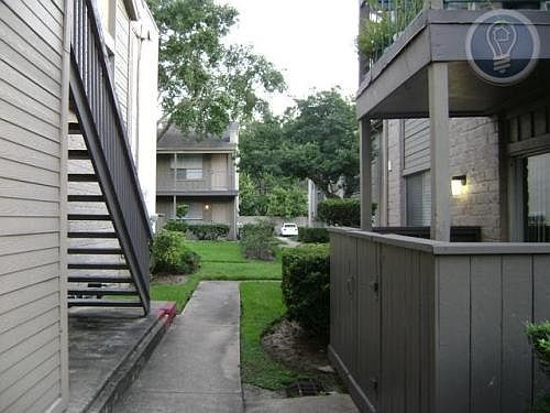 2nd image of 874 Yorkchester Dr APT 150