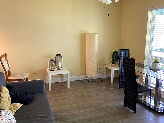 4th image of 4421 Poinciana St APT 3
