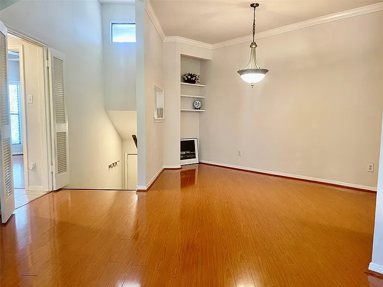 4144 SW Greystone Way #505 — Photo 5
